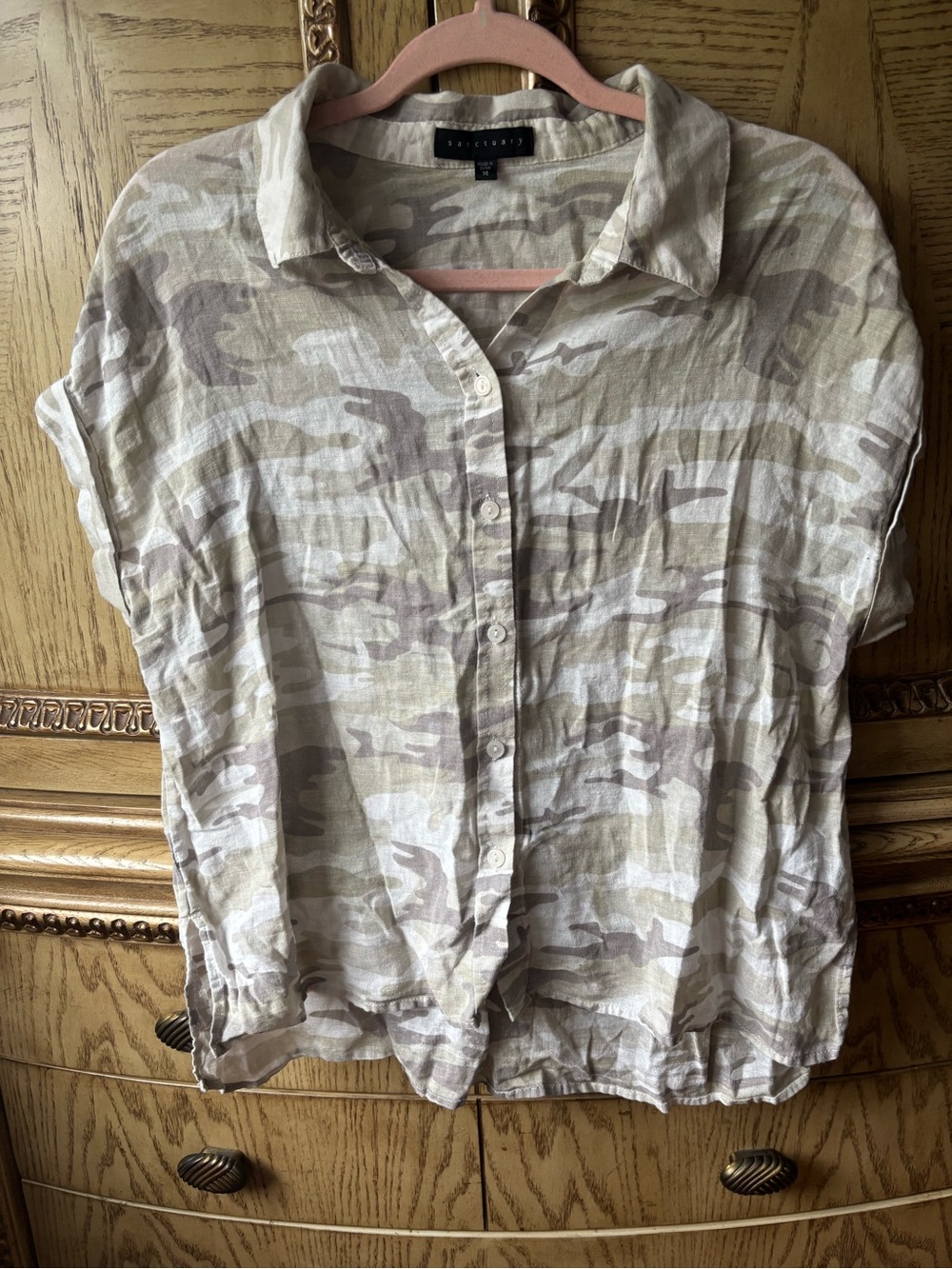 Sanctuary Beige & Taupe Camo Button-Front Women's Shirt